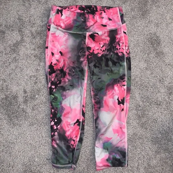 Athleta Chaturanga Bloom Capri Leggings - Size XS - Picture 3 of 6